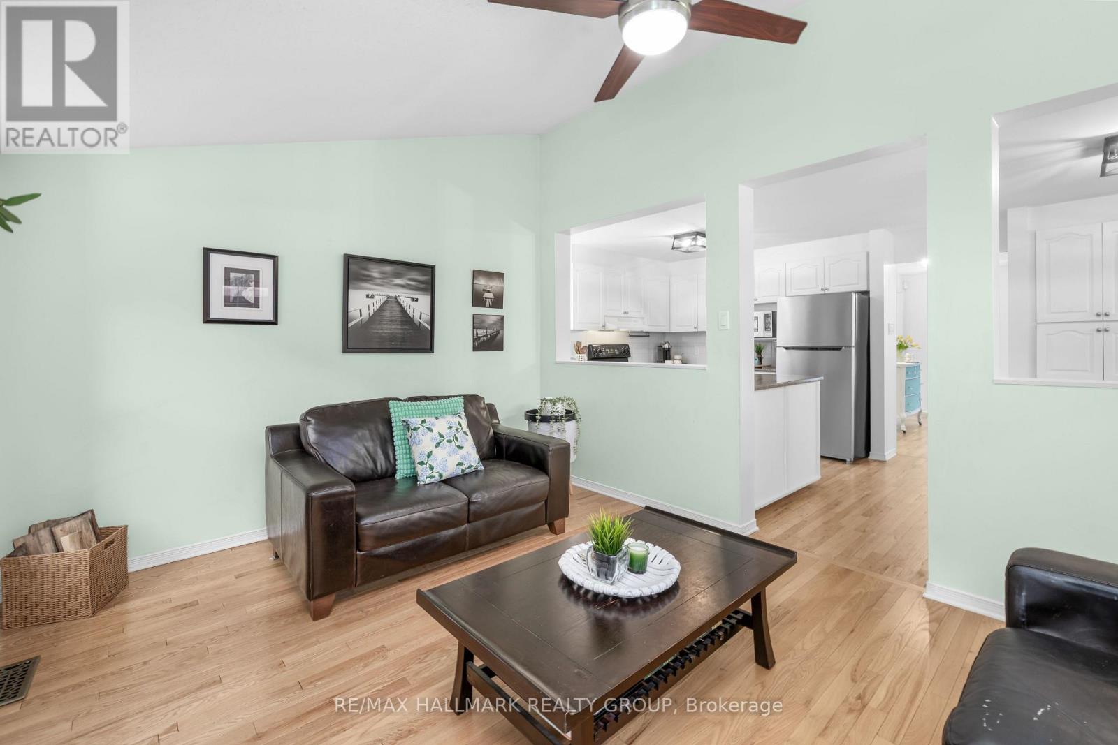 652 THICKET WAY - 22