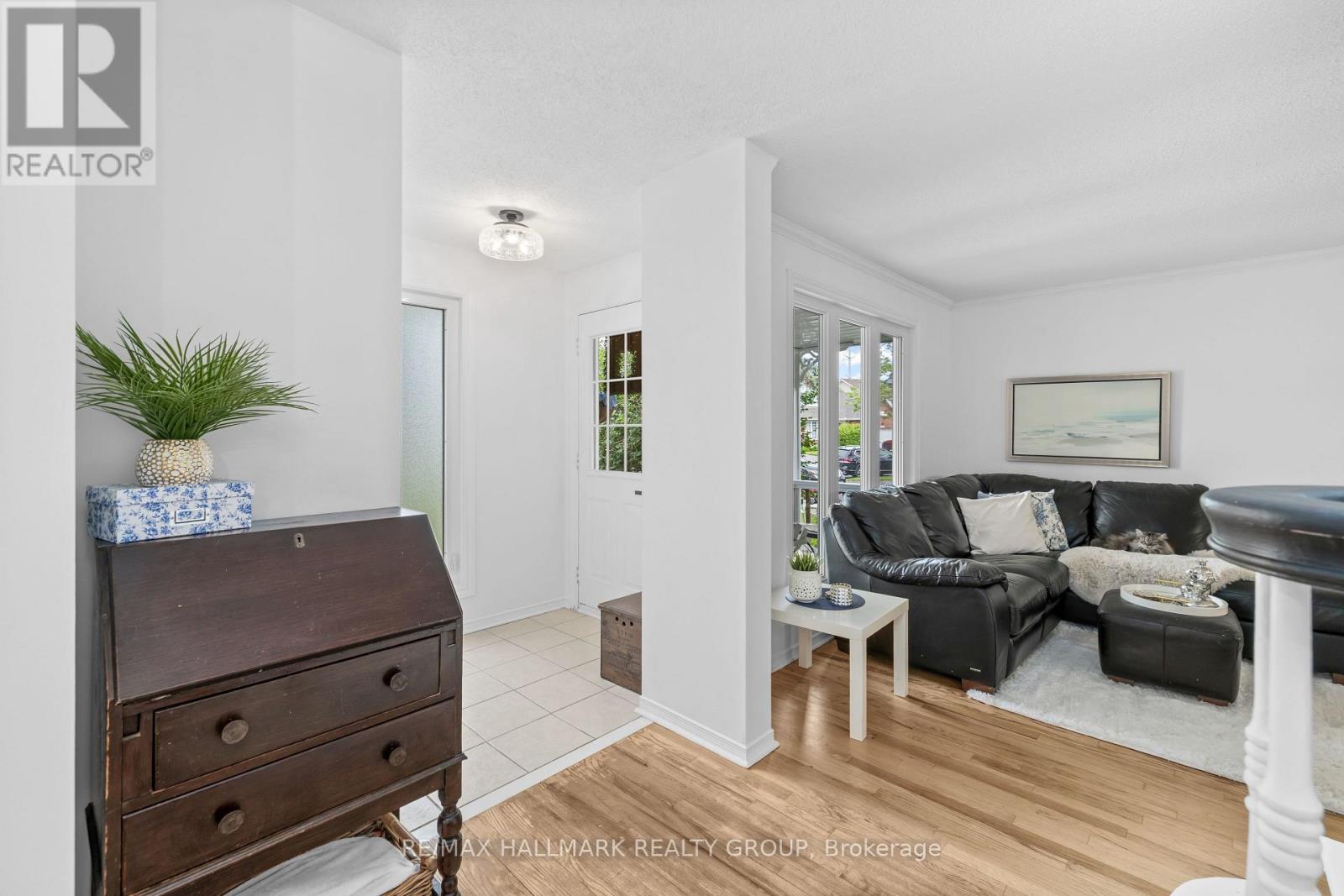 652 THICKET WAY - 4