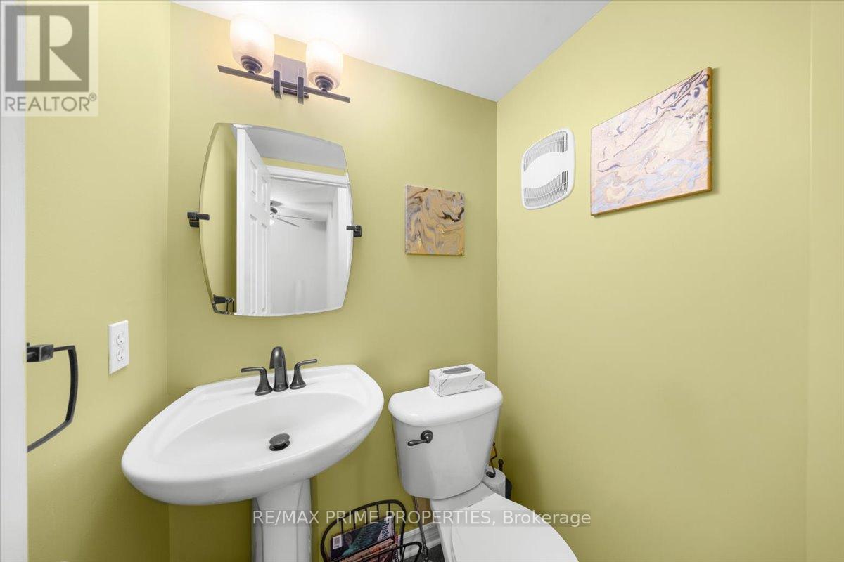 #117 3265 ST JOSEPH BOULEVARD - 15