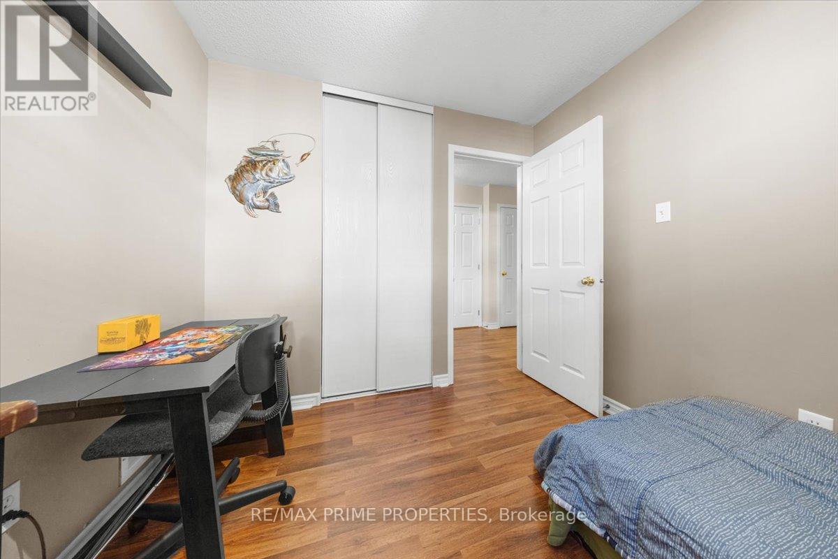 #117 3265 ST JOSEPH BOULEVARD - 22