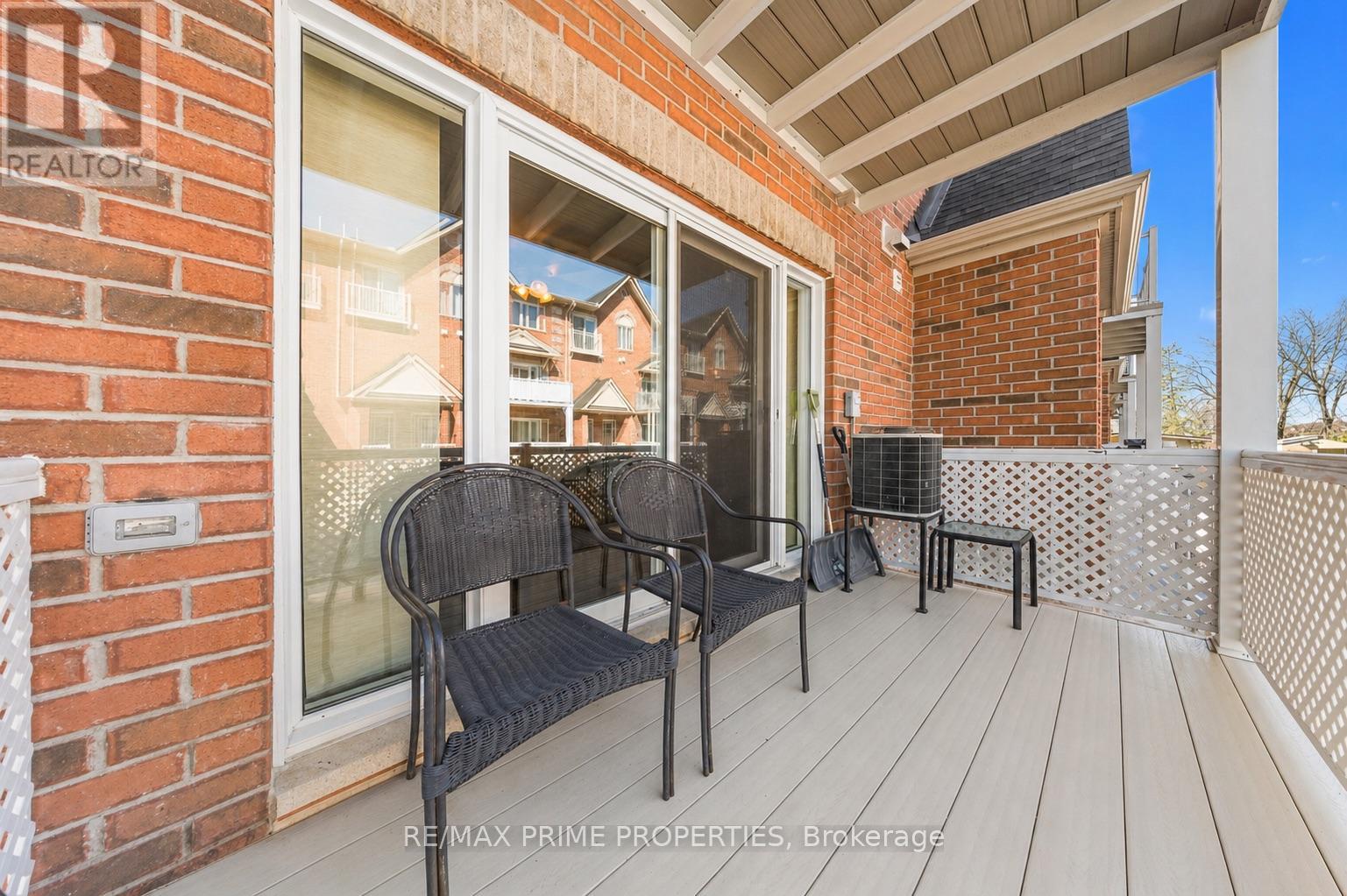 #117 3265 ST JOSEPH BOULEVARD - 27