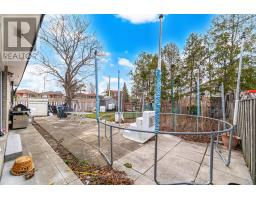 3027 Coral Drive, Mississauga, ON L4T1Z2 Photo 34