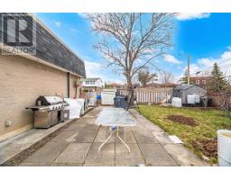 3027 Coral Drive, Mississauga, ON L4T1Z2 Photo 35