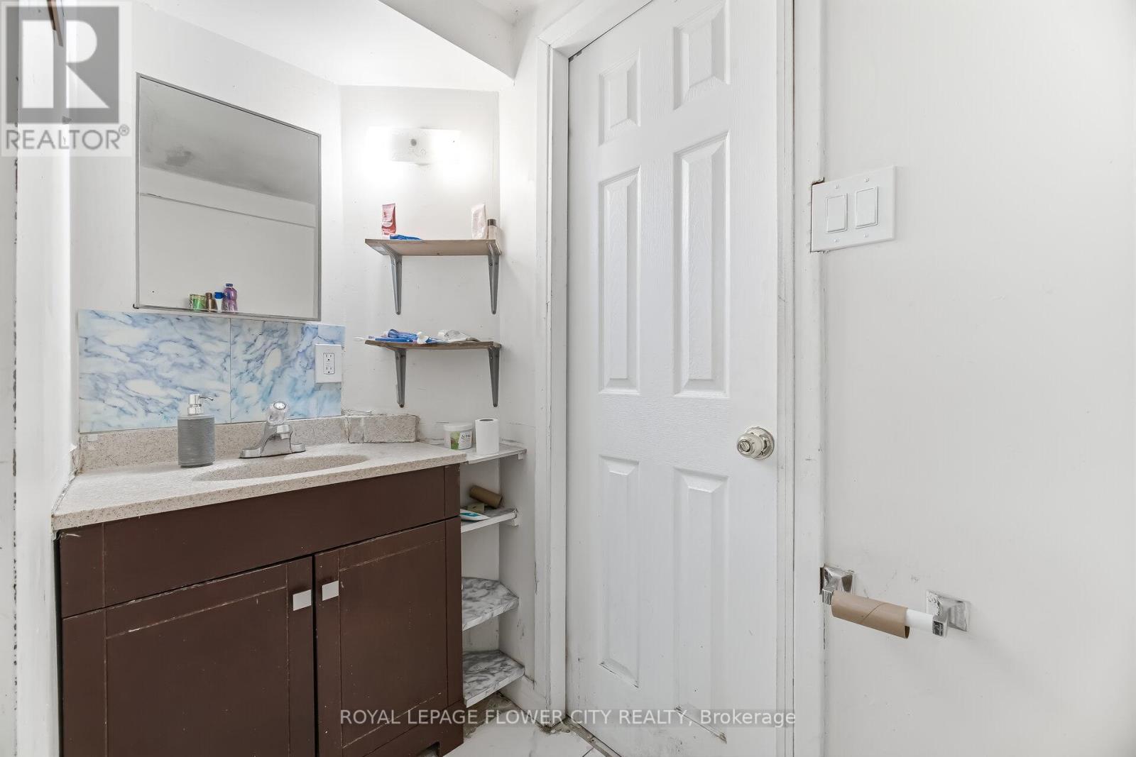 3027 CORAL DRIVE - 29