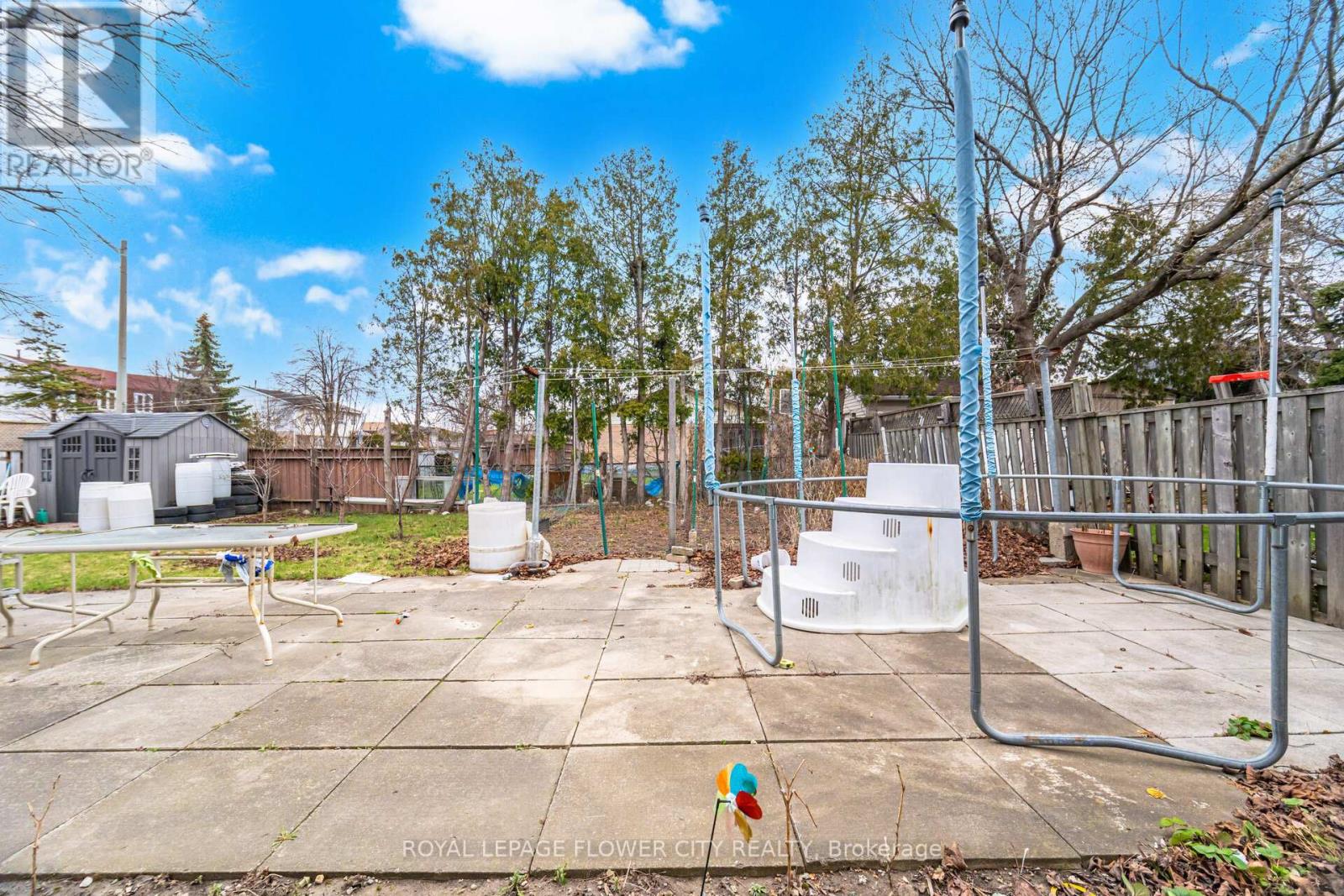 3027 CORAL DRIVE - 32