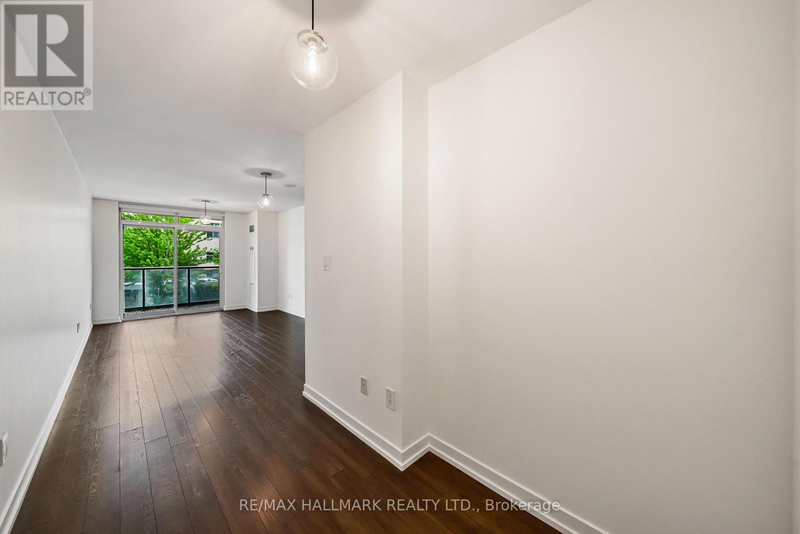 #103 816 LANSDOWNE AVENUE - Image 14