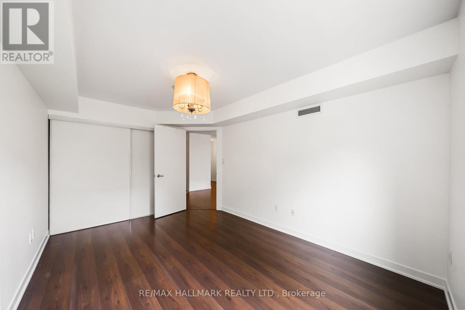 #103 816 LANSDOWNE AVENUE - Image 17