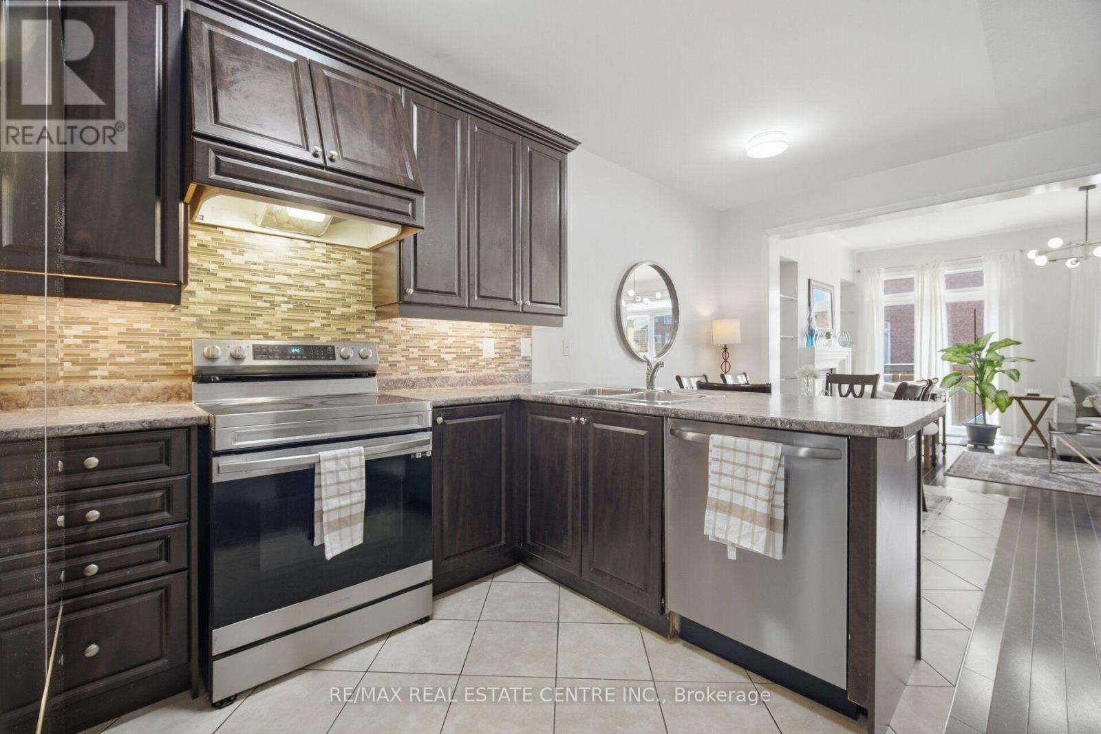 41 LORENZO CIRCLE - 10