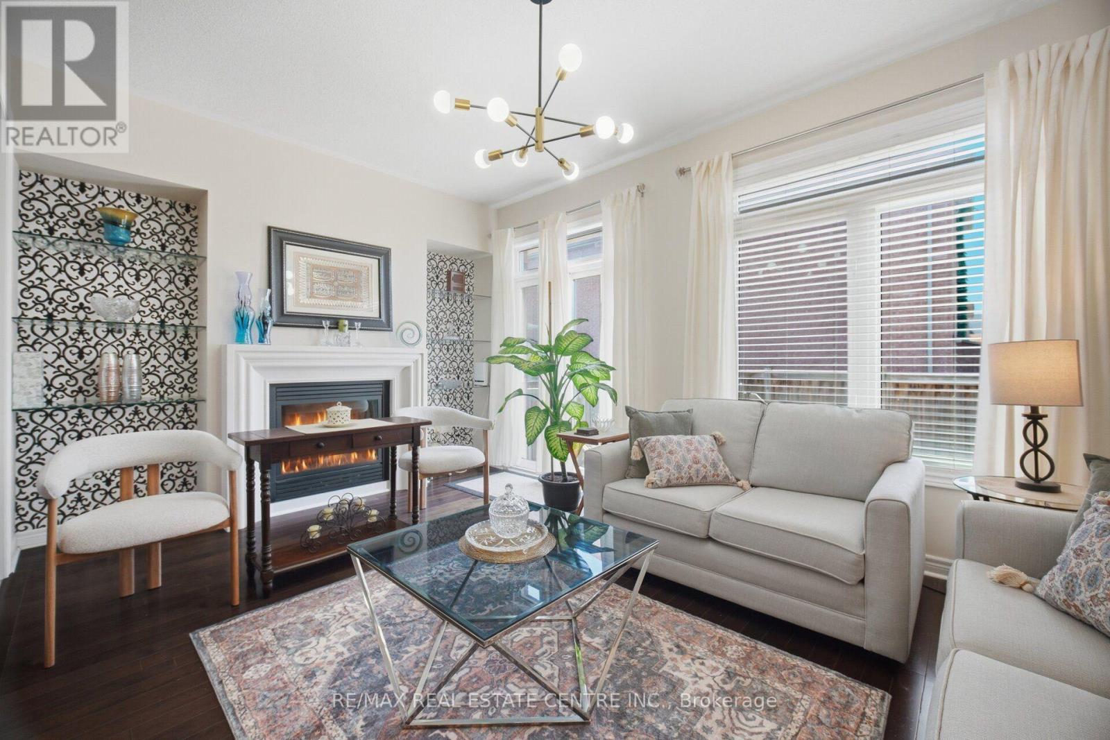 41 LORENZO CIRCLE - 19