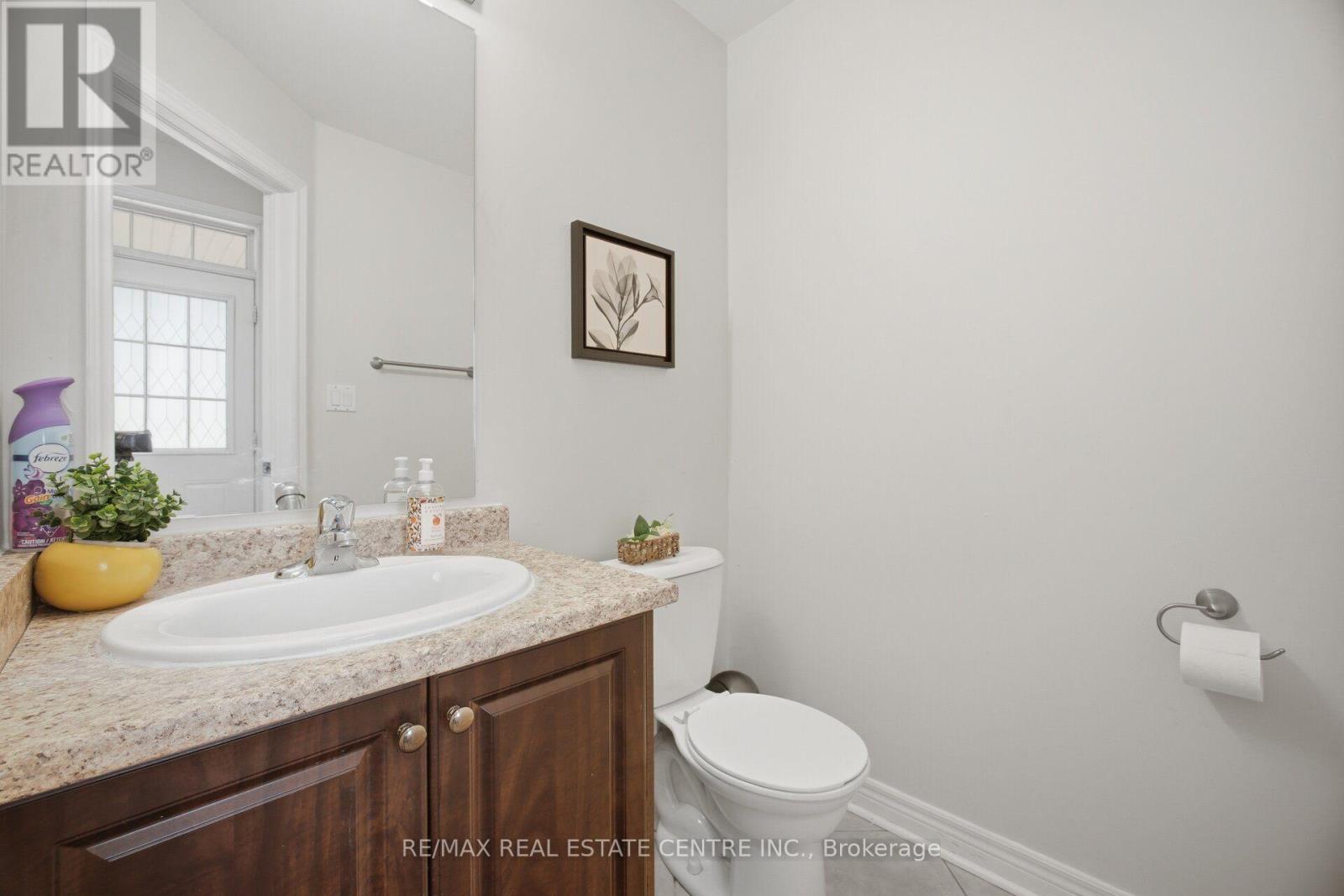 41 LORENZO CIRCLE - 20