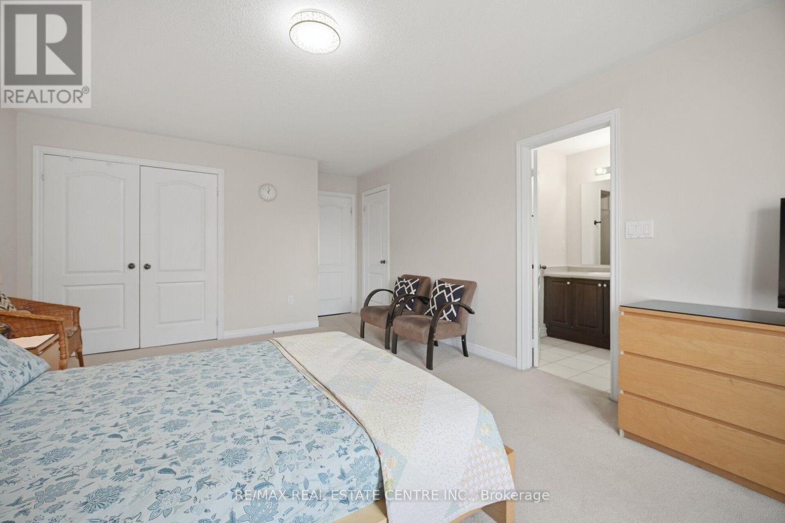 41 LORENZO CIRCLE - 24