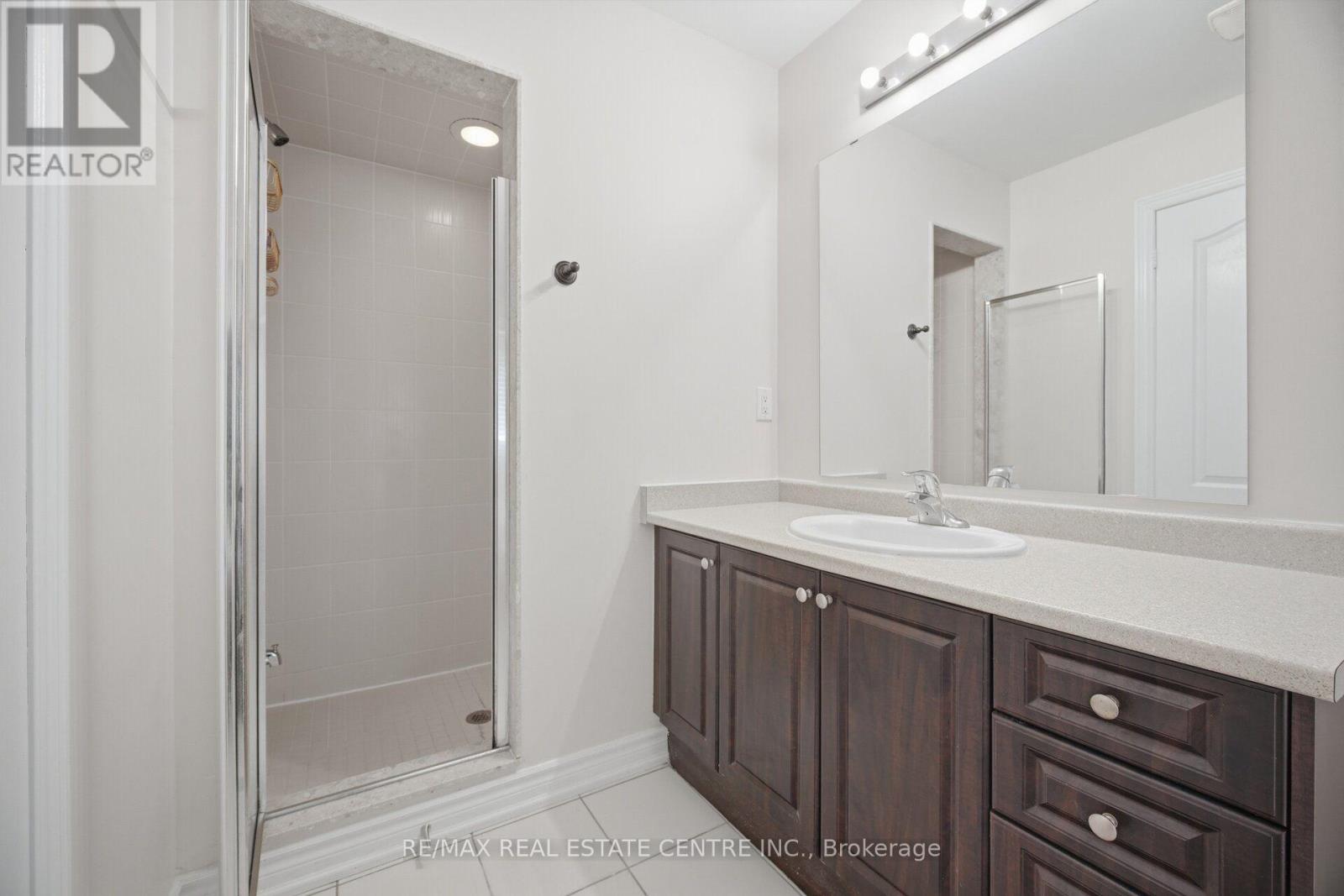 41 LORENZO CIRCLE - 26