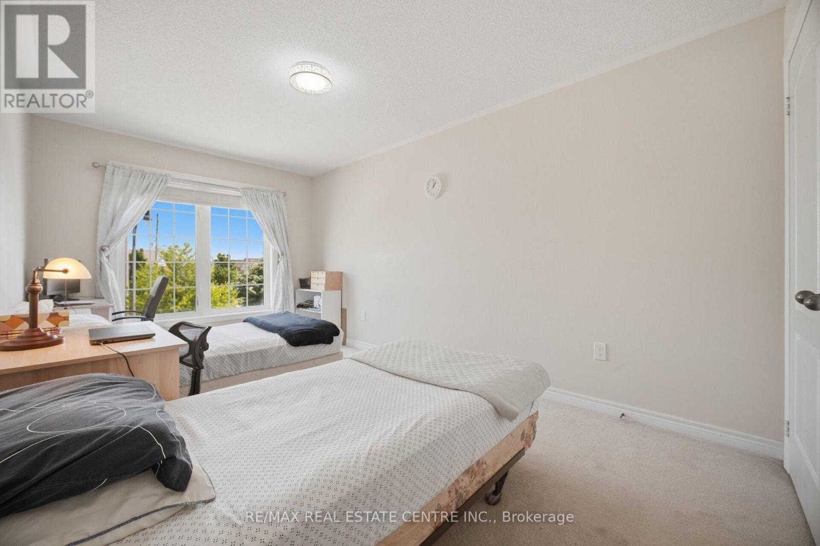 41 LORENZO CIRCLE - 28