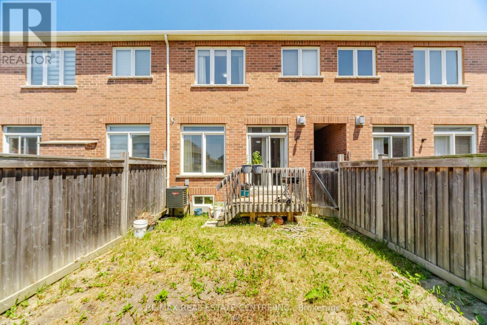 41 LORENZO CIRCLE - 40