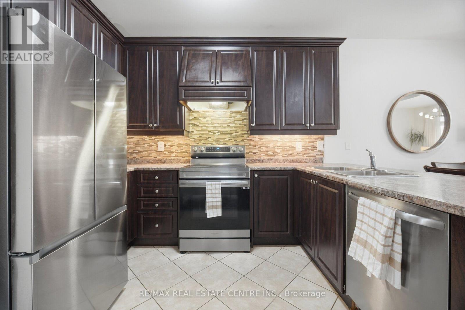 41 LORENZO CIRCLE - 7