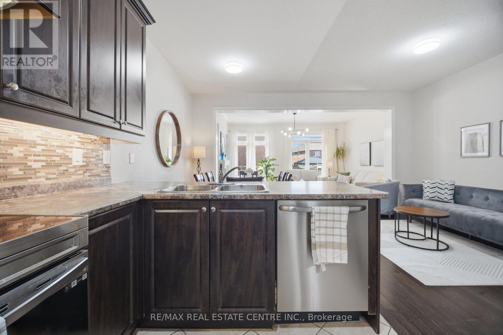41 LORENZO CIRCLE - 8