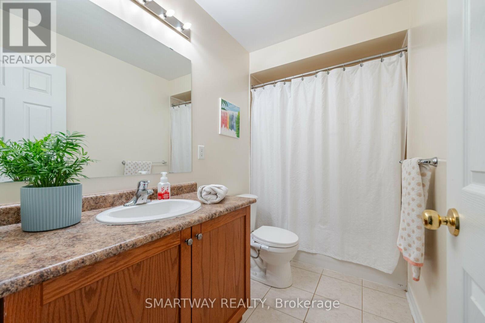 2437 MONTAGNE AVENUE - 26
