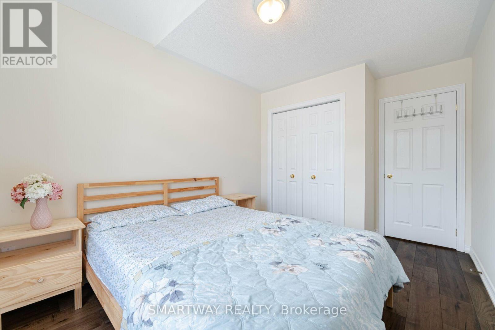 2437 MONTAGNE AVENUE - 25