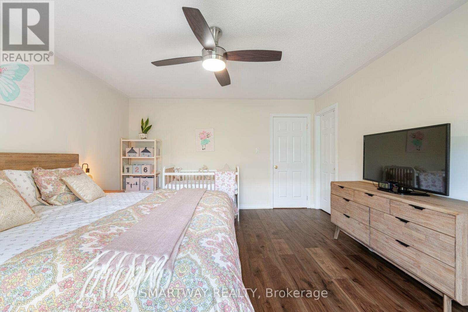2437 MONTAGNE AVENUE - 19