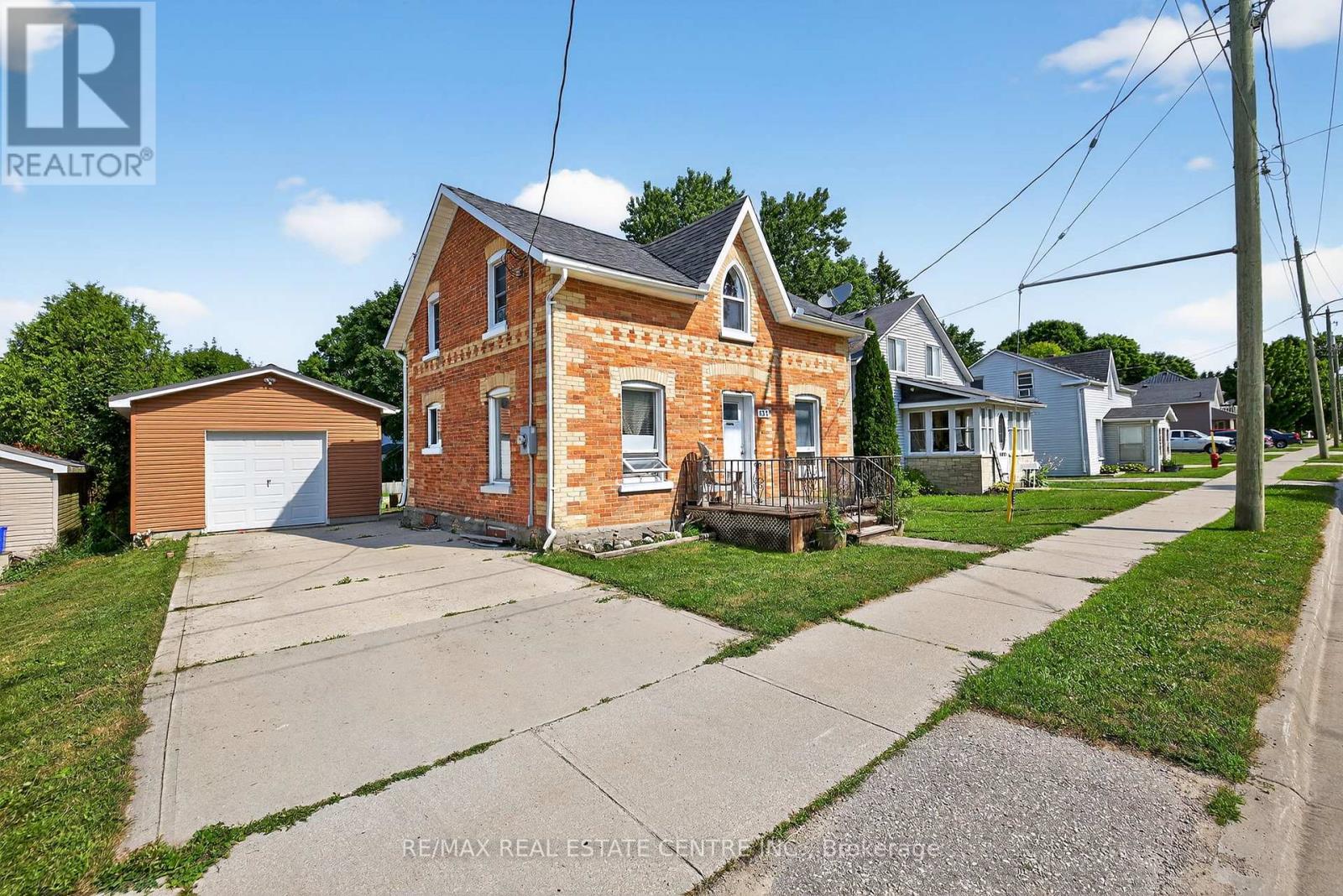 135 FREDERICK STREET E - 1
