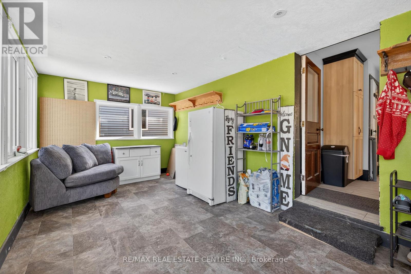 135 FREDERICK STREET E - 21