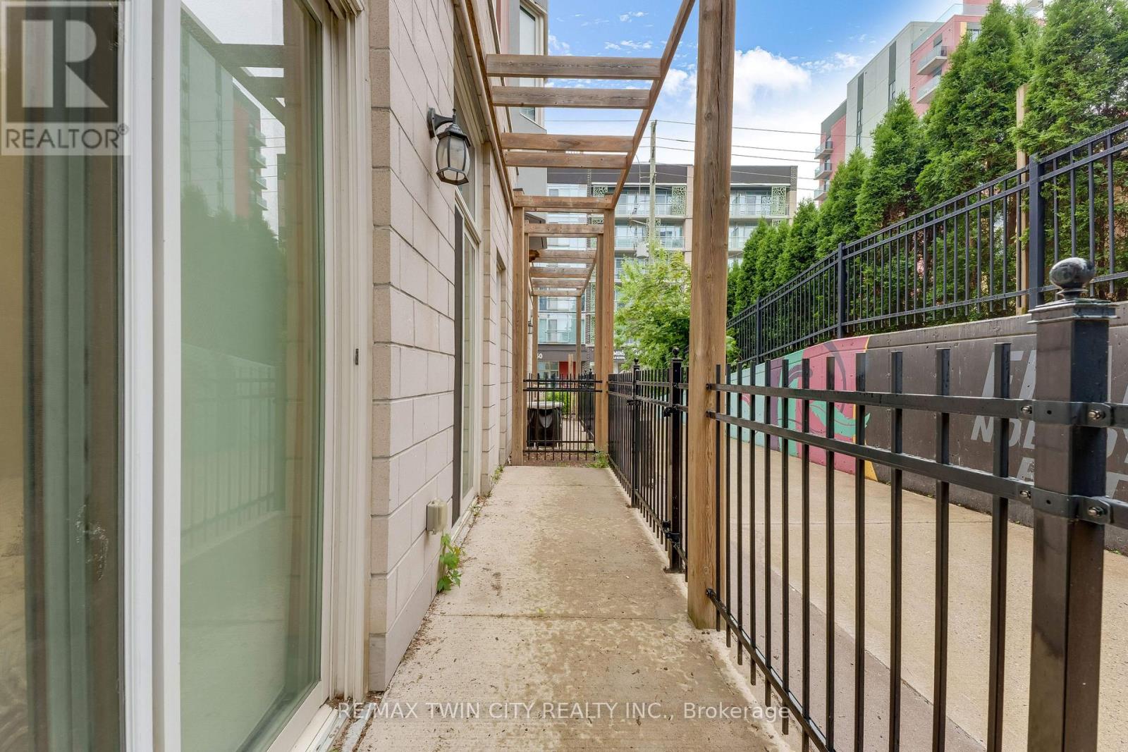 #103 253 ALBERT STREET - 23