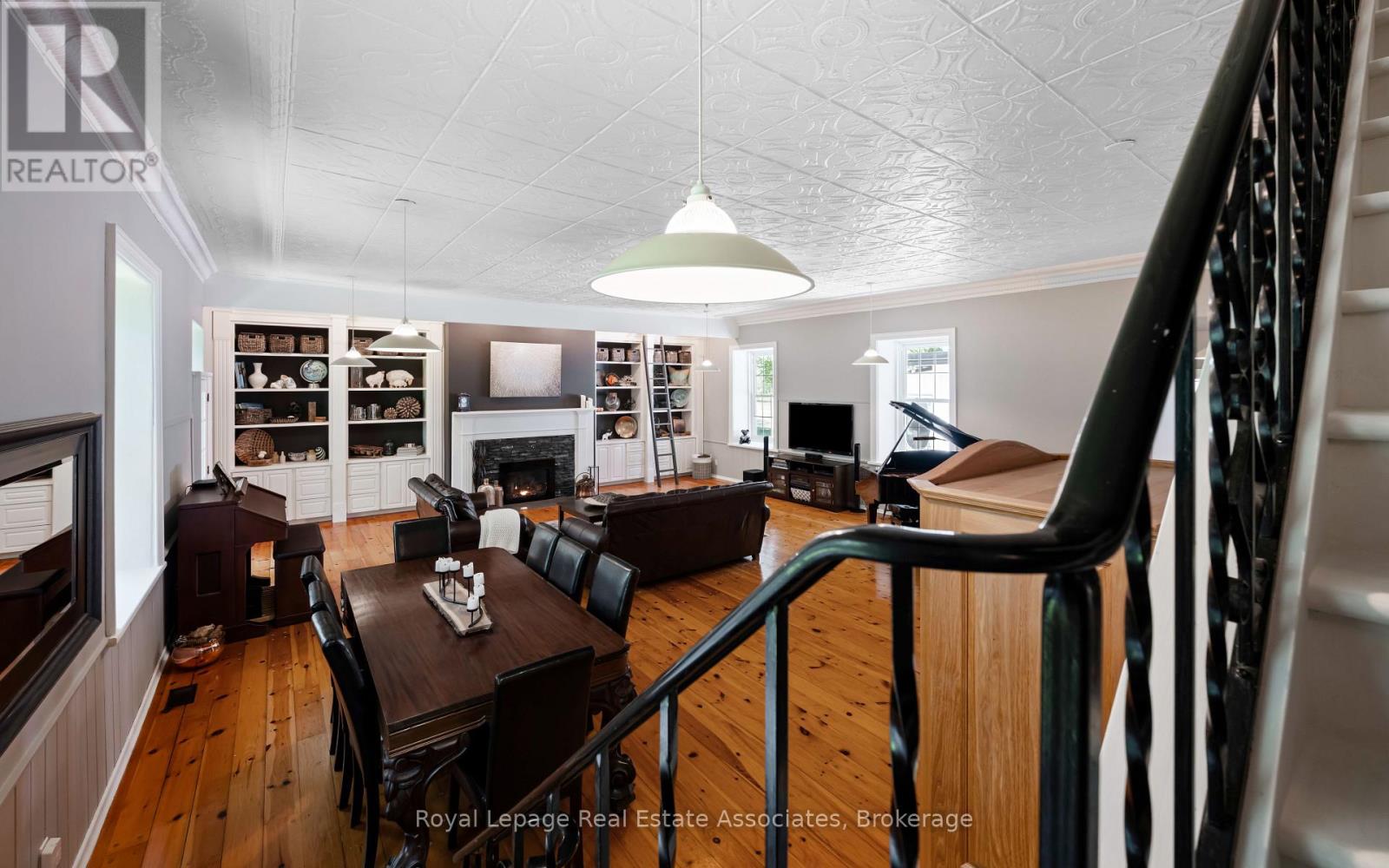 421194 CONCESSION 6 NDR - 24