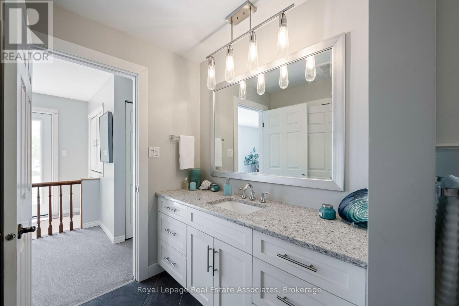 421194 CONCESSION 6 NDR - 37