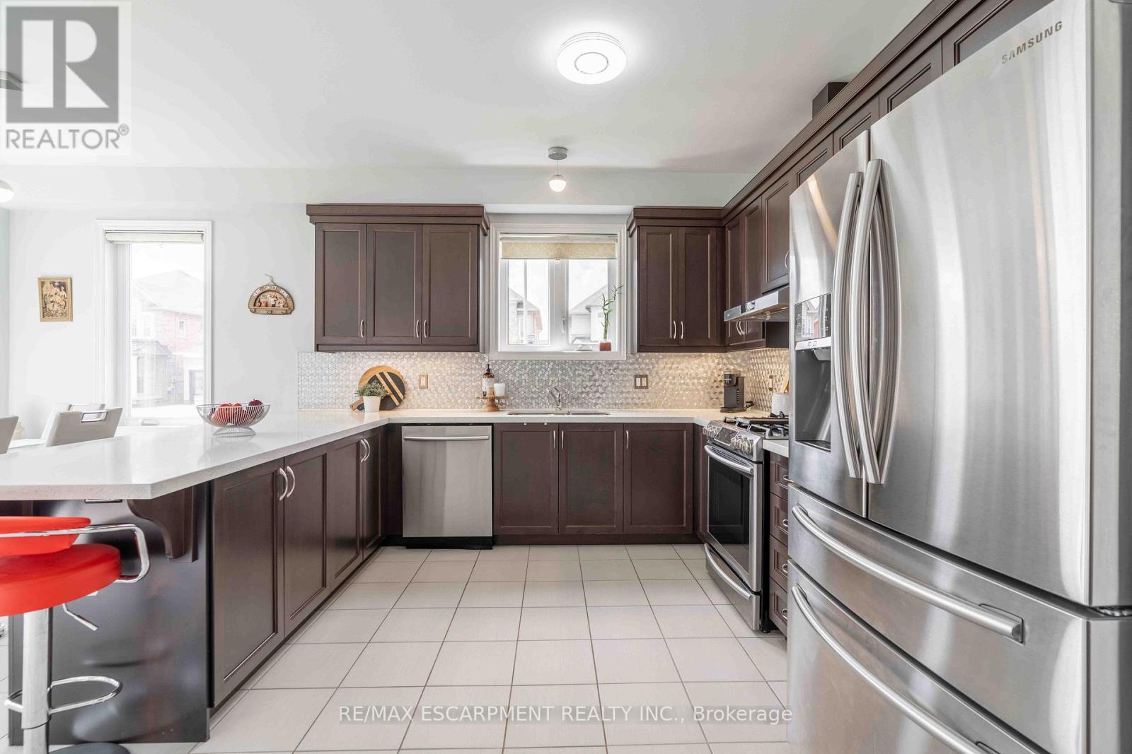 3 NARBONNE CRESCENT - 21