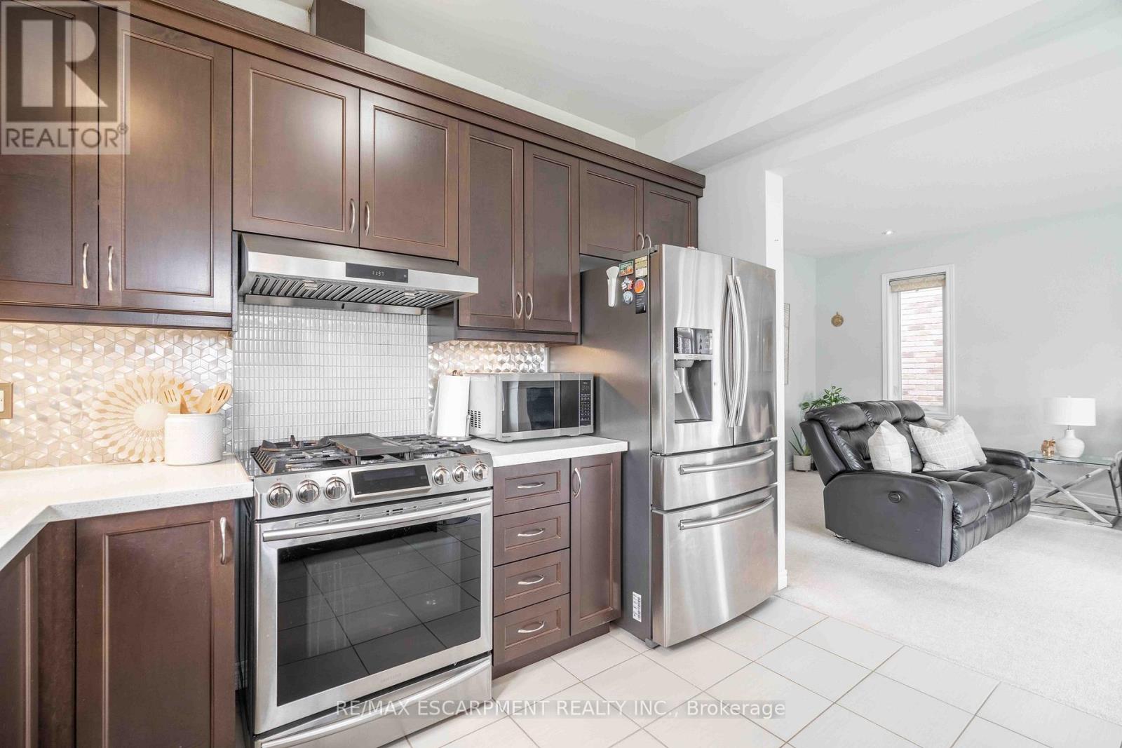 3 NARBONNE CRESCENT - Image 24