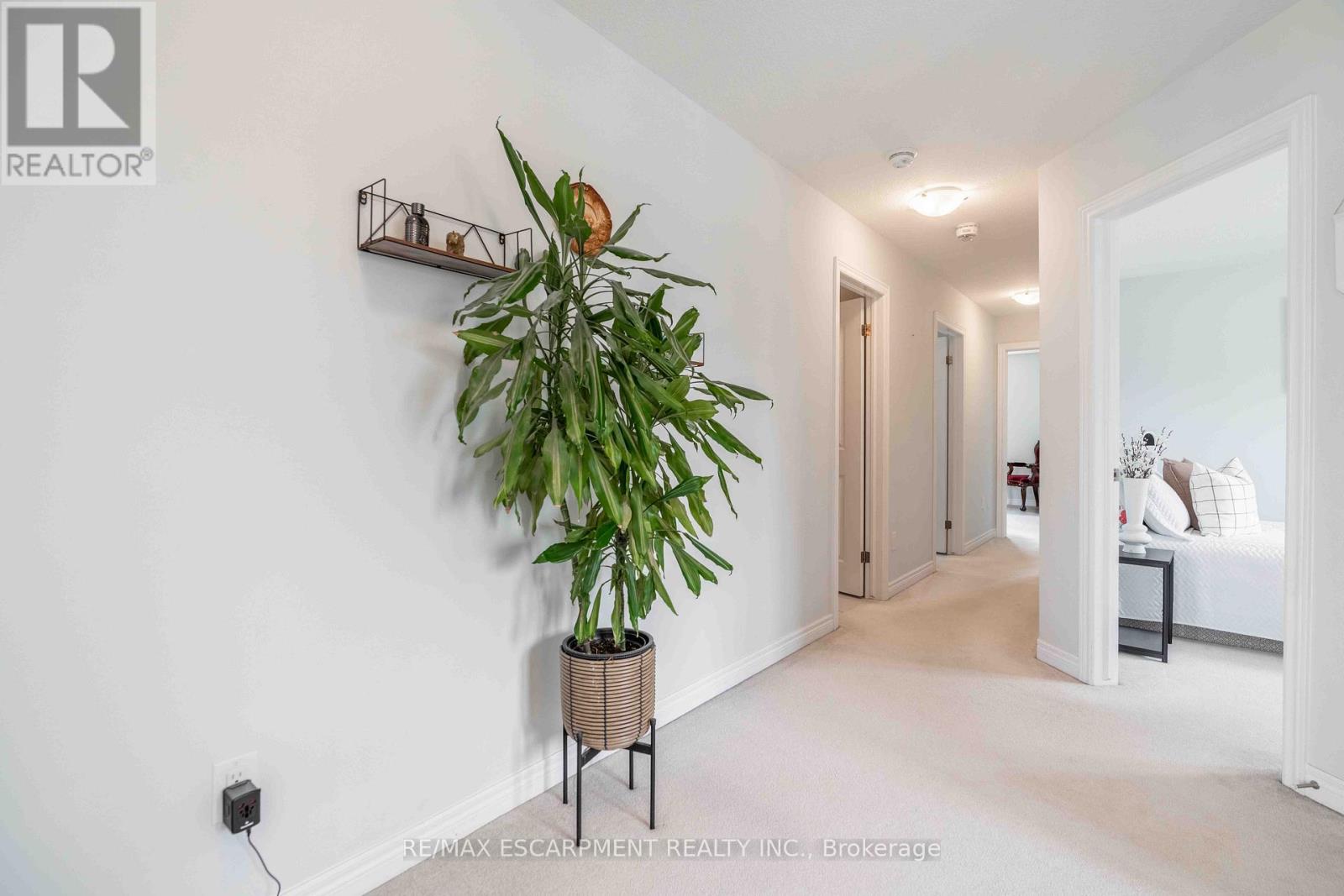 3 NARBONNE CRESCENT - 34