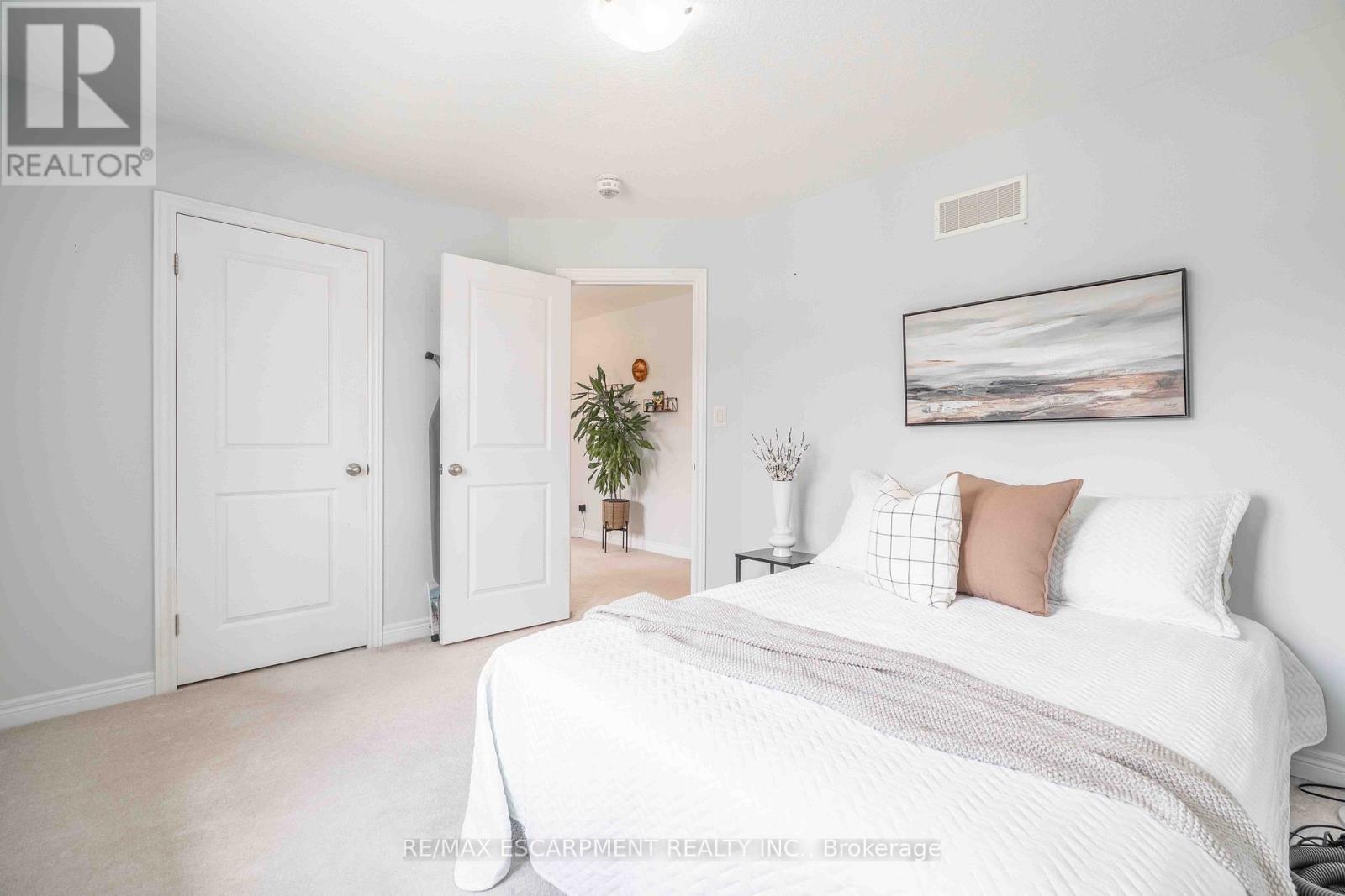 3 NARBONNE CRESCENT - 36