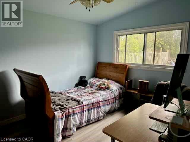126 LILACSIDE Drive - 3