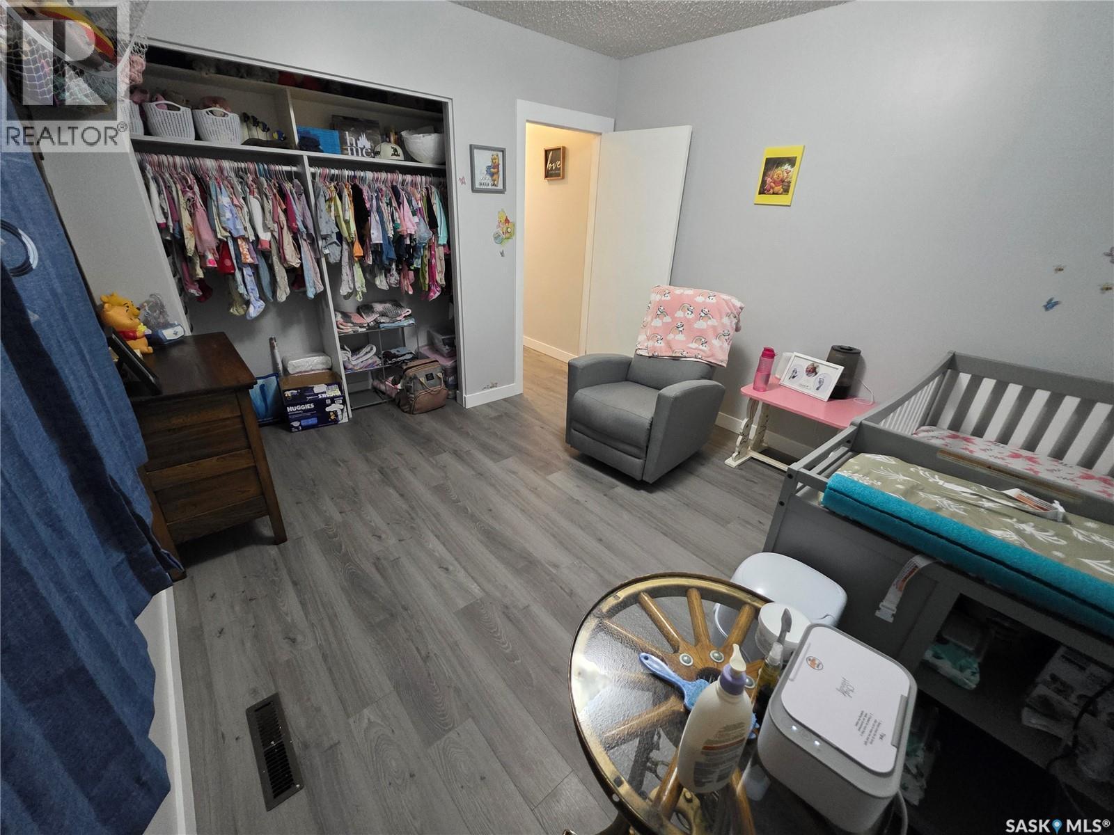 303 13th AVENUE NE - Image 12