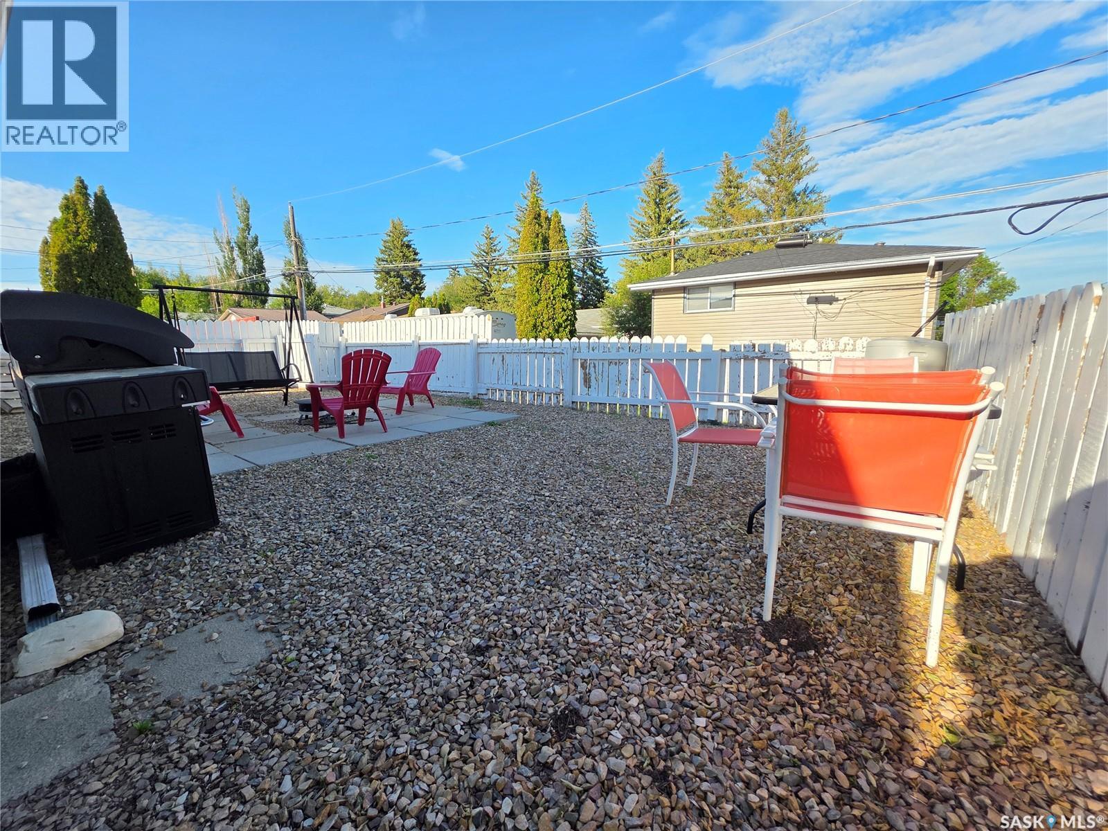 303 13th AVENUE NE - Image 22