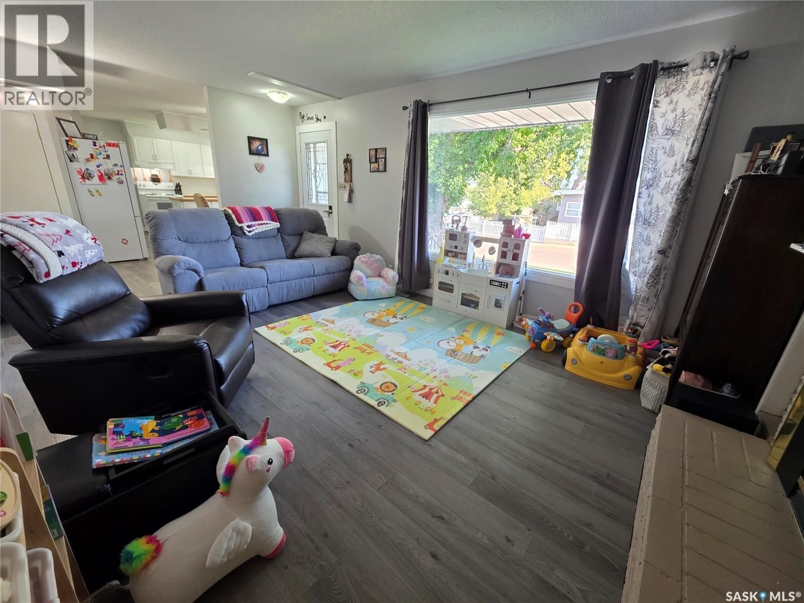 303 13th AVENUE NE - Image 7