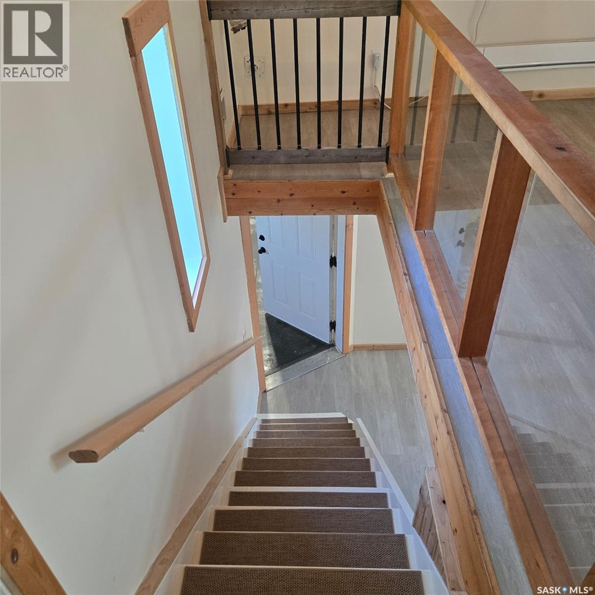 608 Whyte STREET - 16