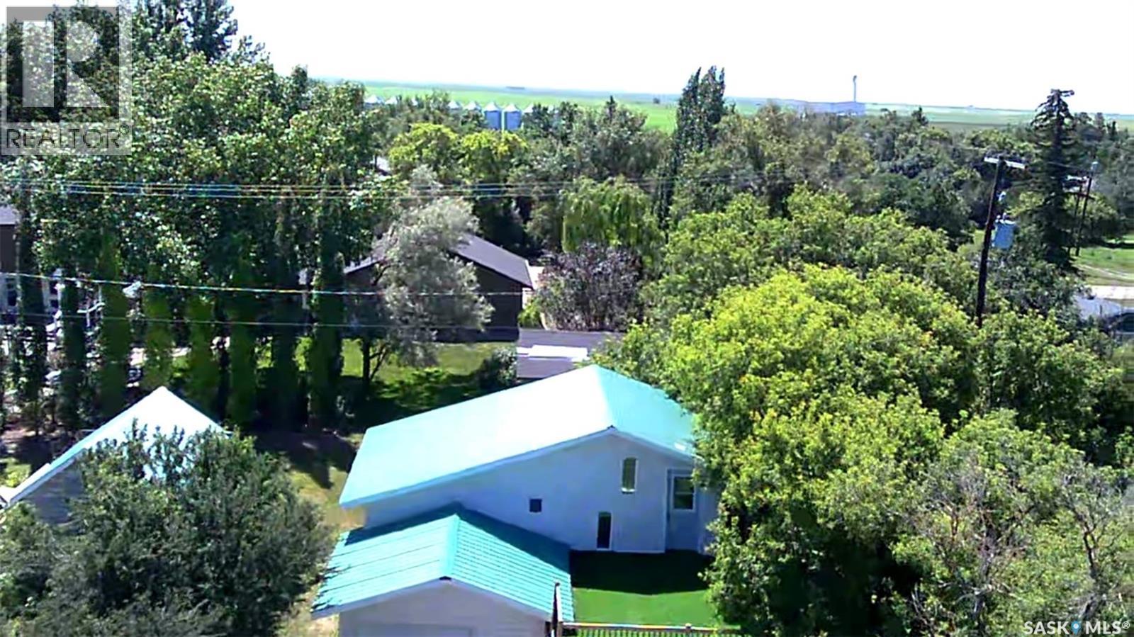 608 Whyte STREET - 3