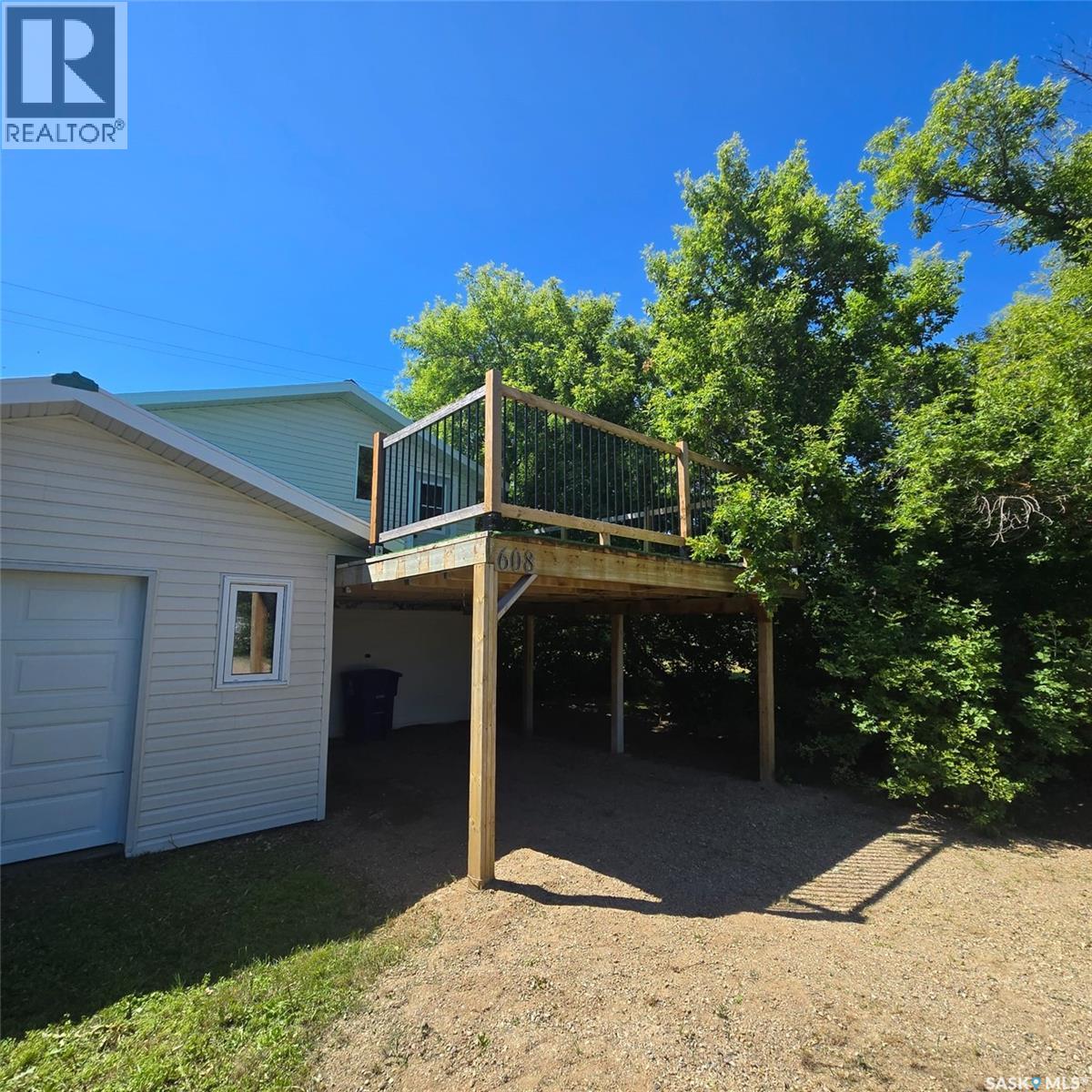 608 Whyte STREET - 36