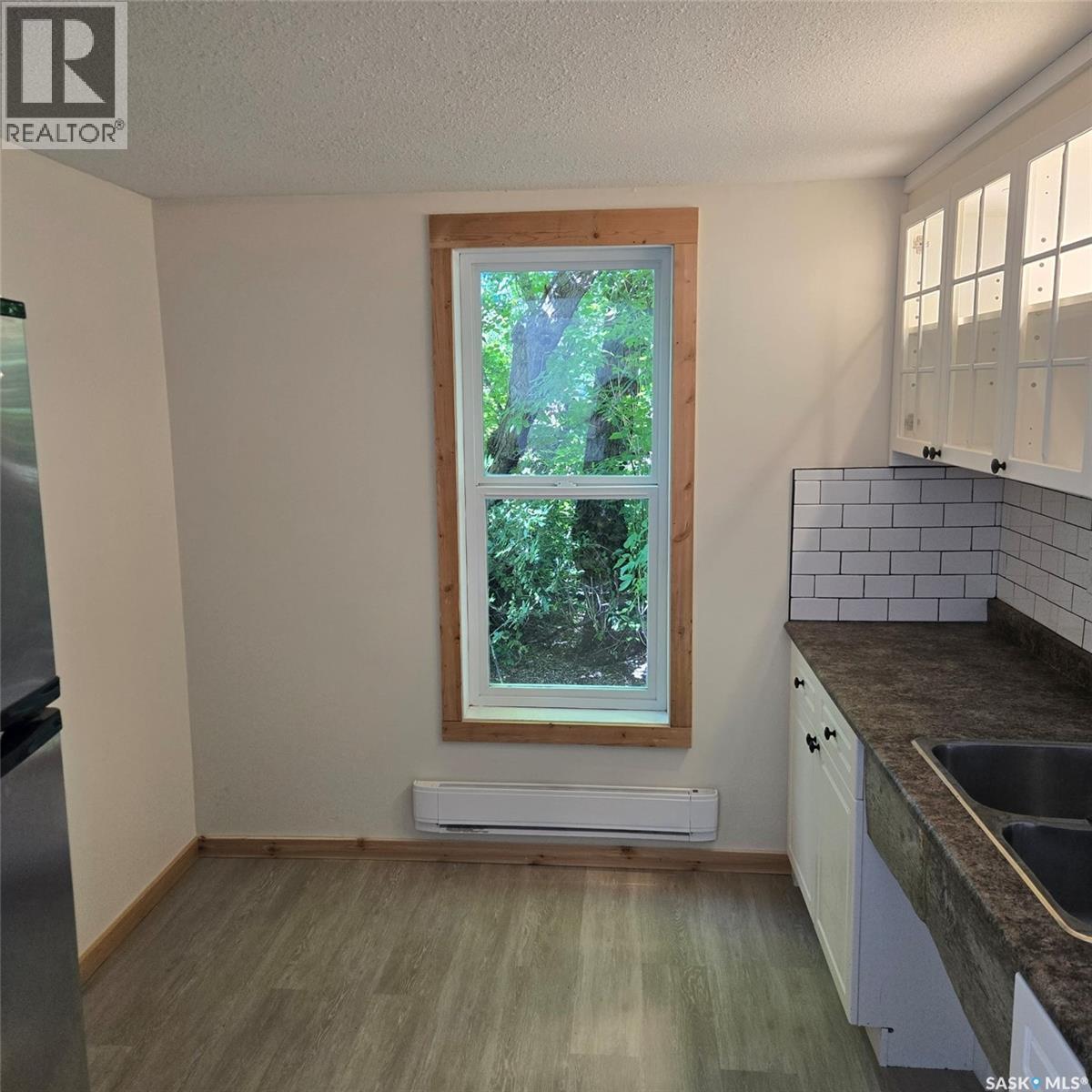 608 Whyte STREET - 9