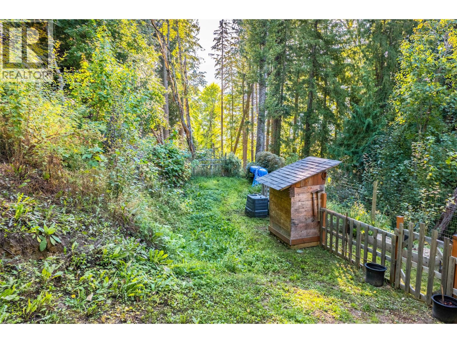 1409 Ash Street - 78