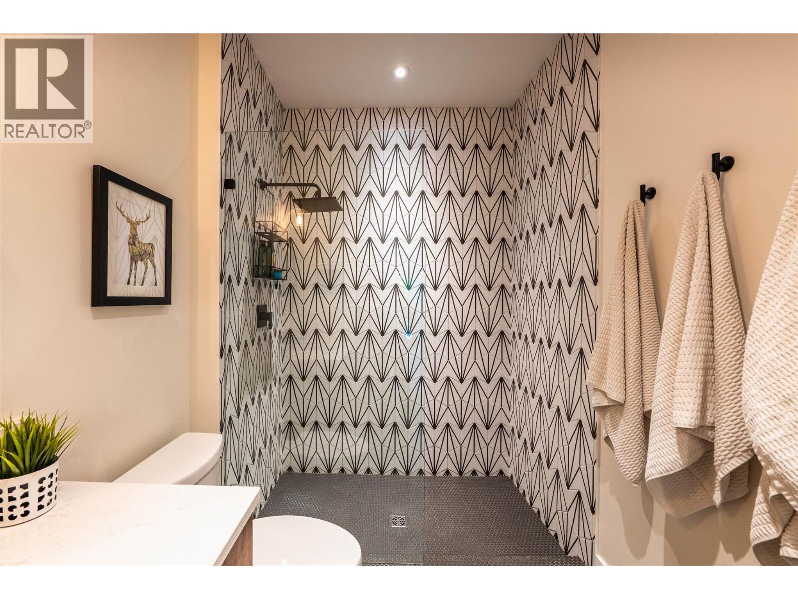1409 Ash Street - 44