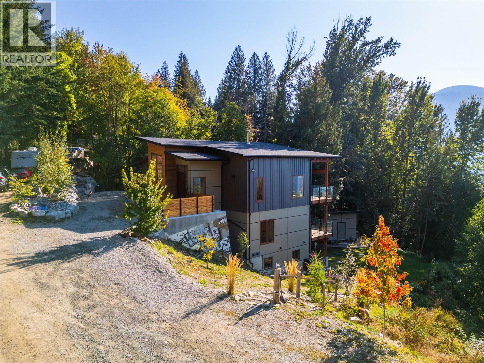 1409 Ash Street - 80