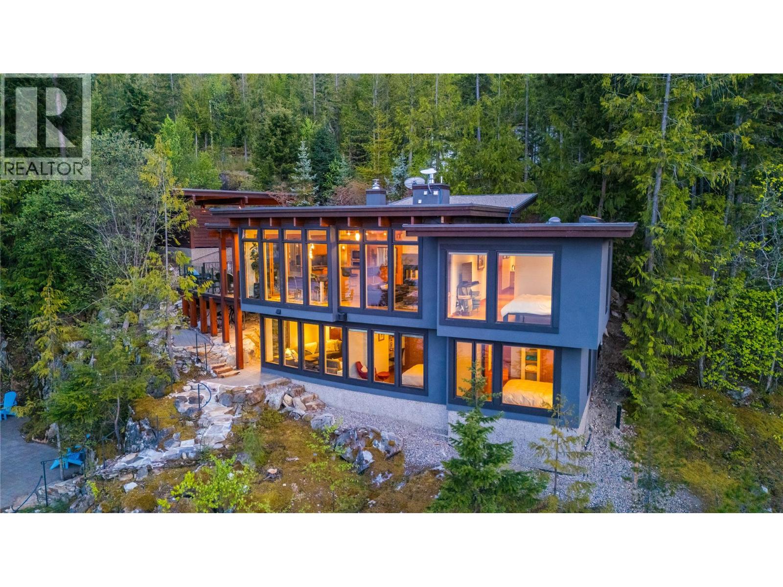 285 Kootenay Lake Road - 97