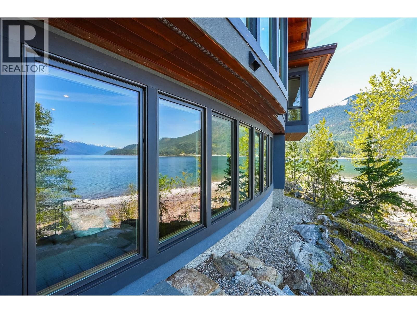285 Kootenay Lake Road - 59