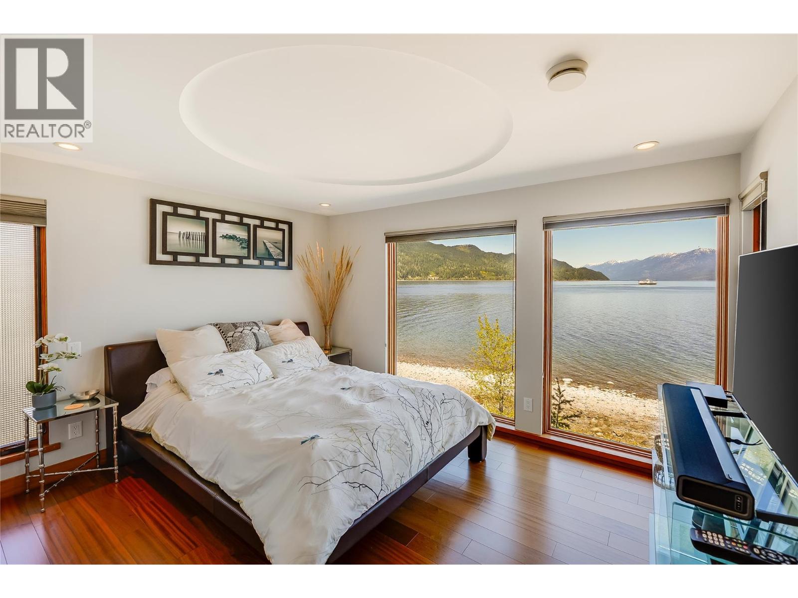 285 Kootenay Lake Road - 34