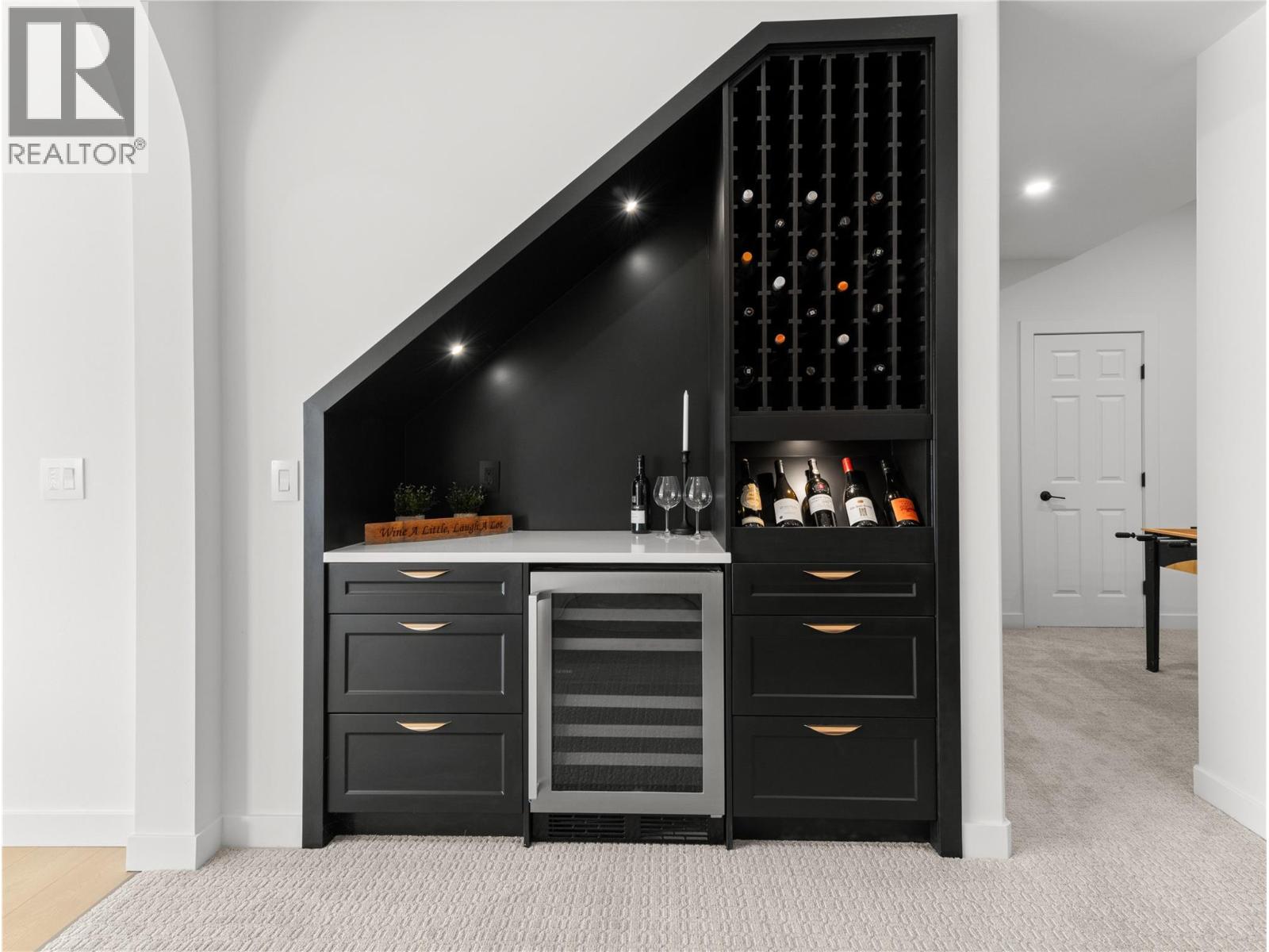 5538 Lakeshore Road - 48