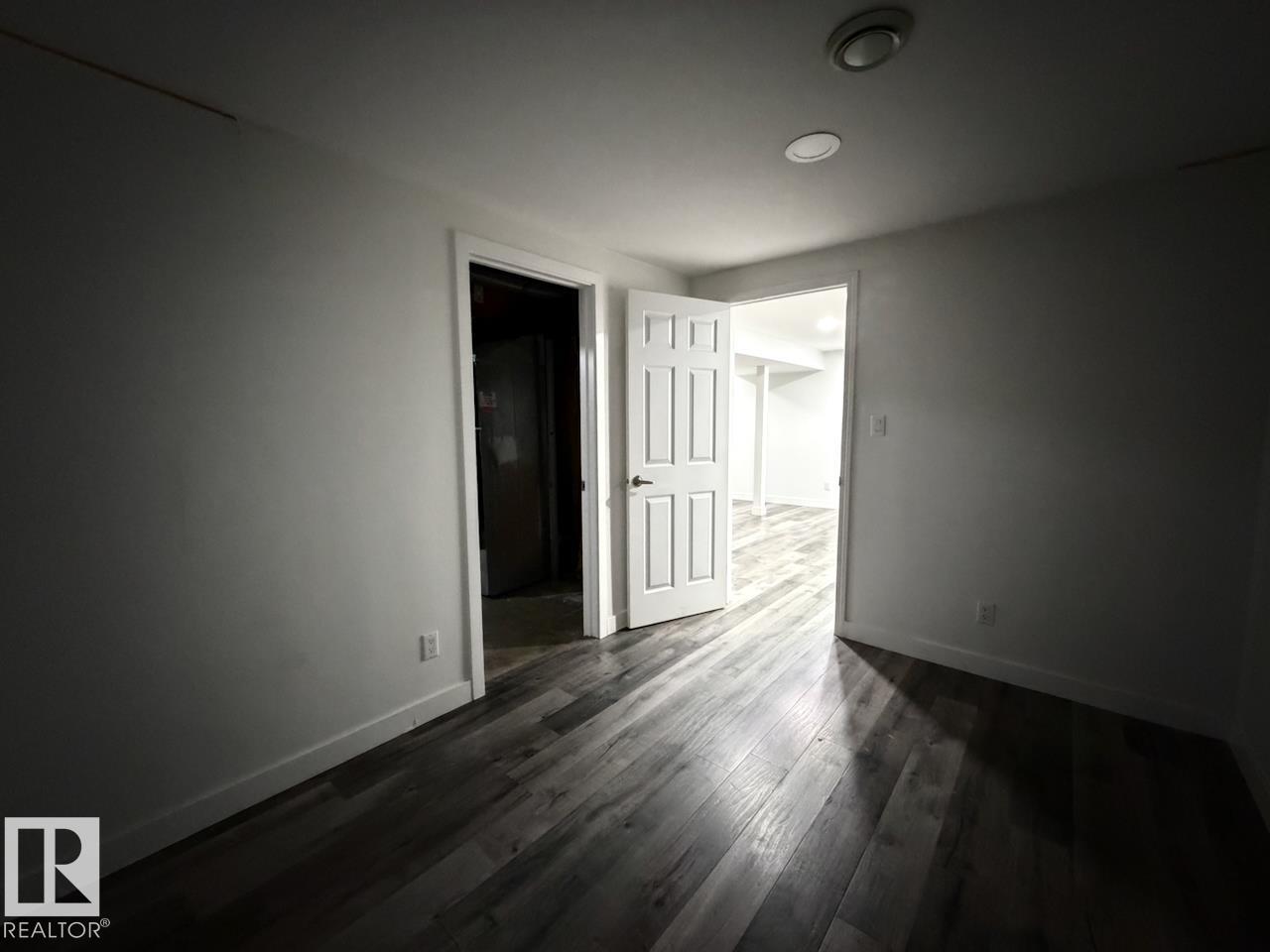 14597 121 ST NW - 24