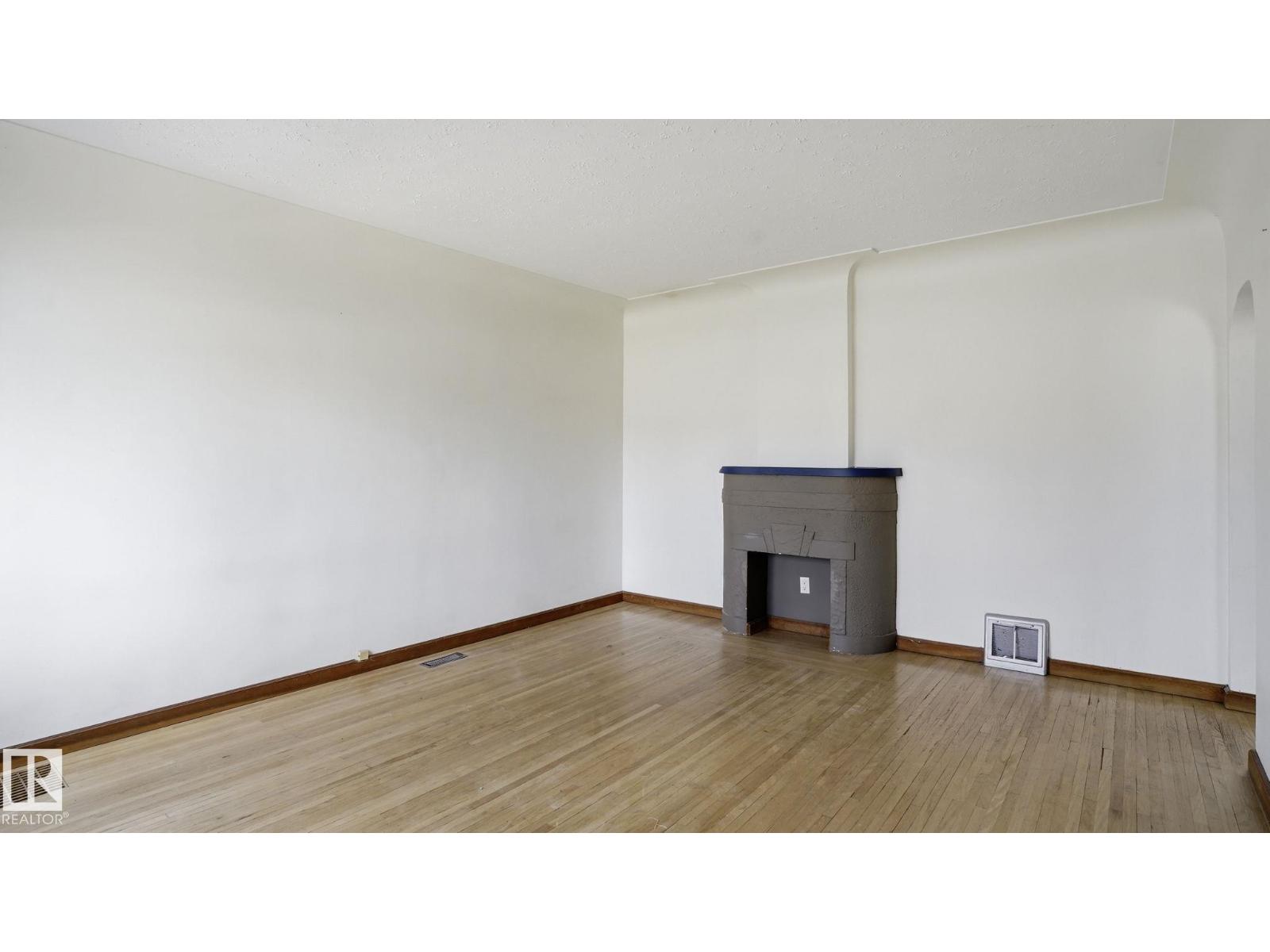 10919 68 AV NW - 5