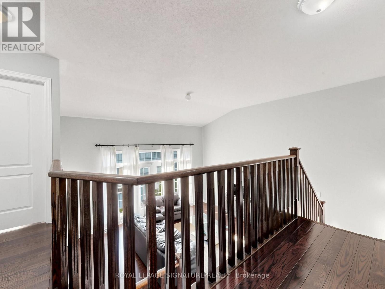 208 WESTON DRIVE - 23